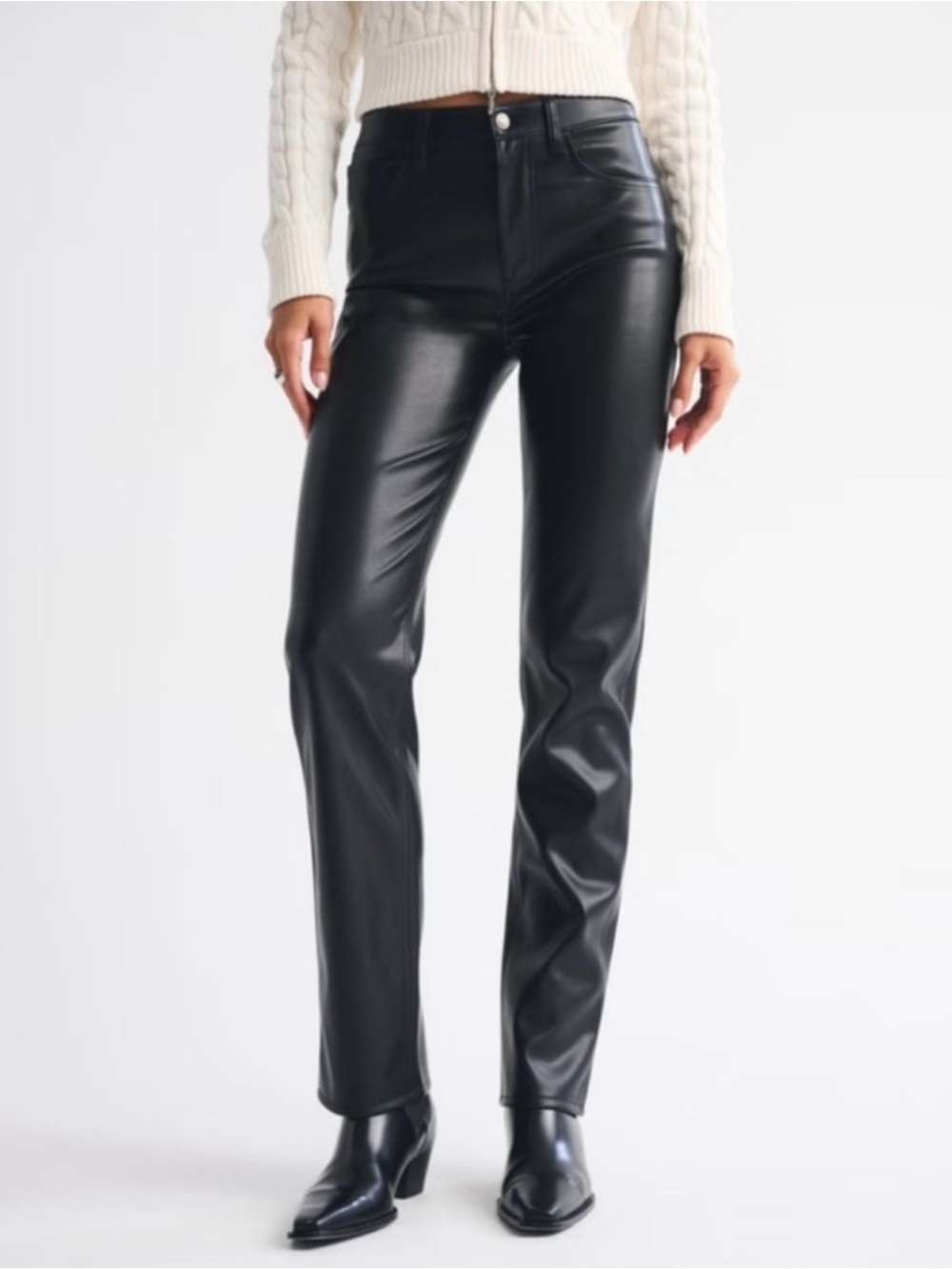 Abercrombie & Fitch High Rise 90s Straight Vegan Leather Pants Size 27 / 4 Long